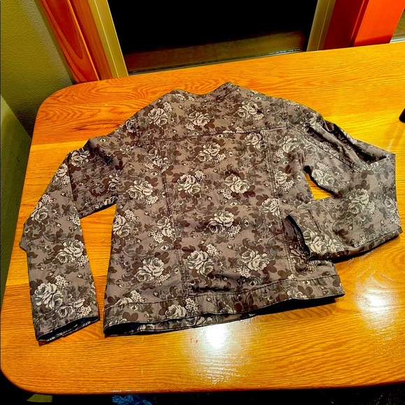 Bandolino denim jacket w/lovely tones of brown cream & grey Size L New, unworn! - Picture 7 of 15